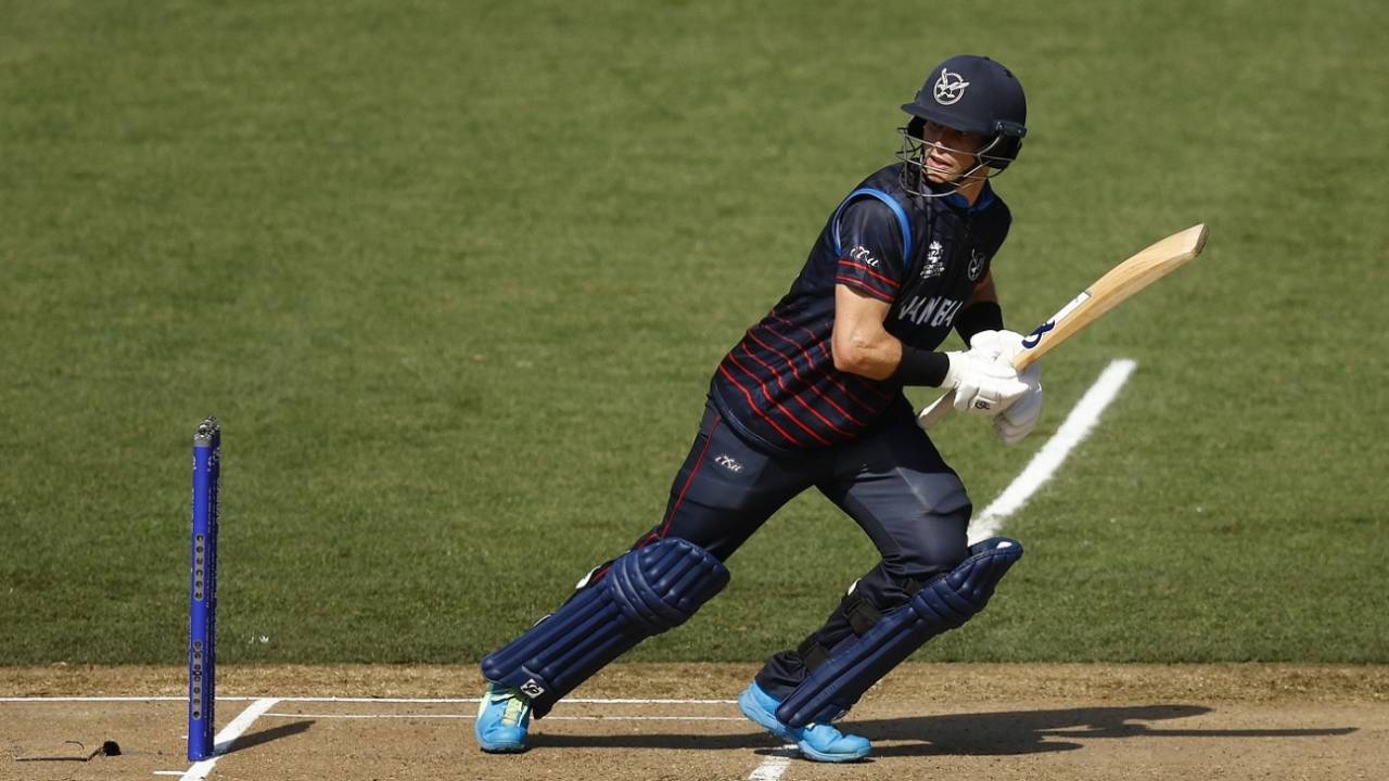 Stephan Baard taps one to the offside, Namibia vs Netherlands, T20 World Cup, First Round, Geelong, October 18, 2022