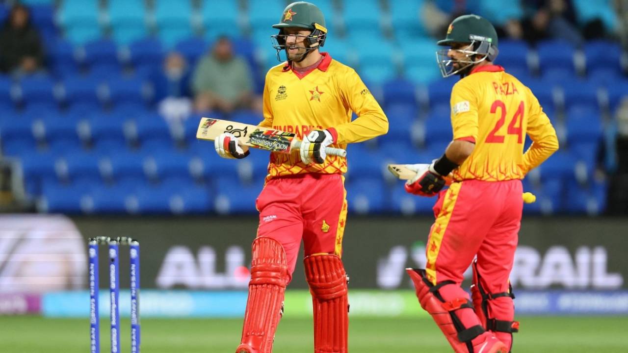 Craig Ervine and Sikandar Raza will be key, once again, to Zimbabwe's chances on a challenging Perth track&nbsp;&nbsp;&bull;&nbsp;&nbsp;AFP/Getty Images