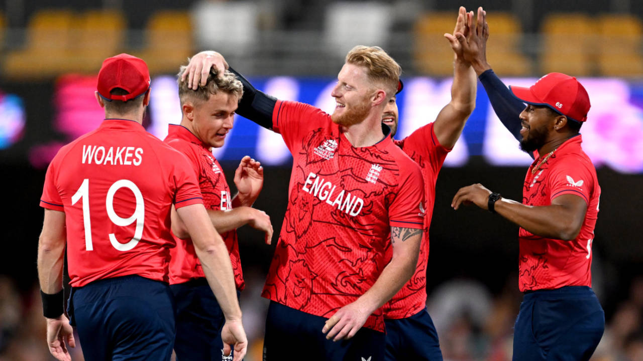 Sam Curran and Chris Jordan combined to see the end of Glenn Phillips, England vs New Zealand, Men's T20 World Cup 2022, Group 1, Brisbane, November 1, 2022