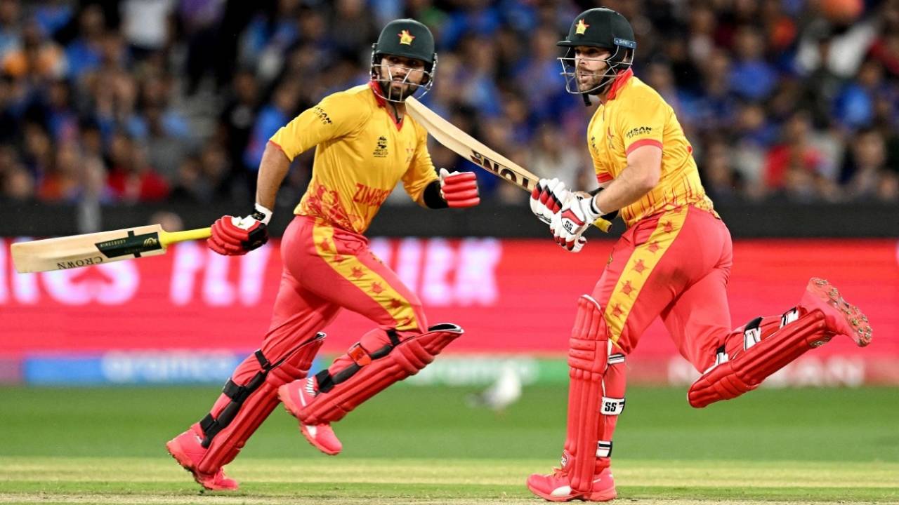 Ryan Burl and Sikandar Raza added 60 runs for the sixth wicket, India vs Zimbabwe, ICC Men's T20 World Cup 2022, Melbourne, November 6, 2022