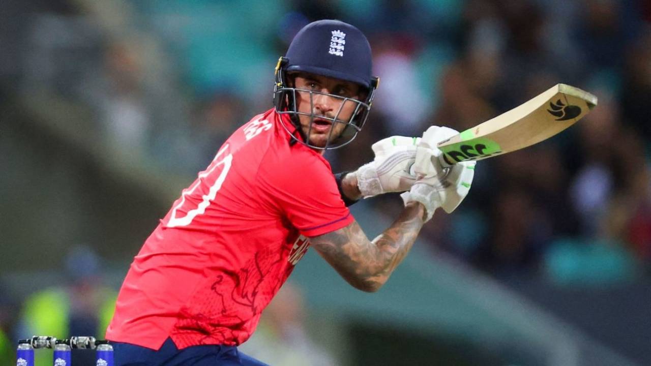 Alex Hales guides the ball towards deep third, England vs Sri Lanka, T20 World Cup, Sydney, November 5, 2022