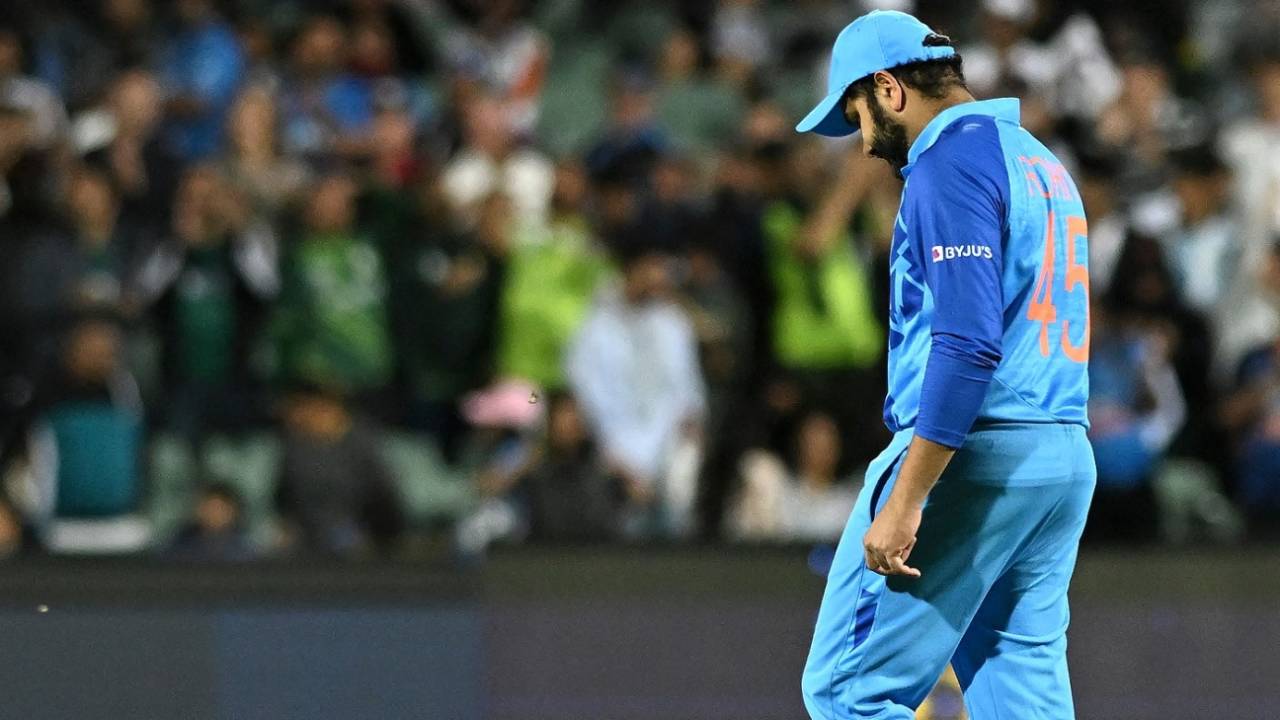 सेमीफ़ाइनल में भारत को इंग्लैंड के ख़िलाफ़ 10 विकेटों से हार का सामना करना पड़ा था&nbsp;&nbsp;&bull;&nbsp;&nbsp;Getty Images