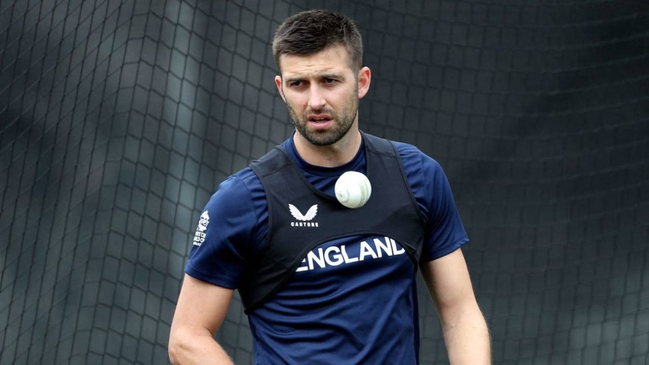 Mark Wood in the nets on the eve of the final, Men's T20 World Cup, Melbourne, November 12, 2022
