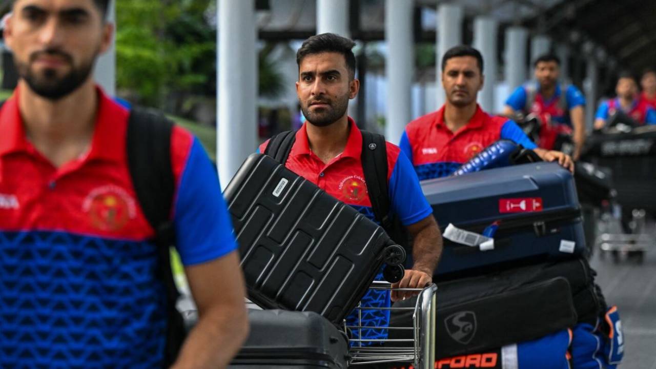 Hashmatullah Shahidi and his Afghanistan team arrive in Sri Lanka, plenty of luggage in tow, Colombo, November 22, 2022
