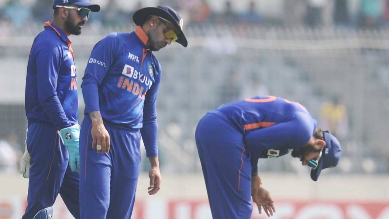 Rohit Sharma had injured his thumb while fielding in the slips in the second ODI&nbsp;&nbsp;&bull;&nbsp;&nbsp;Walton