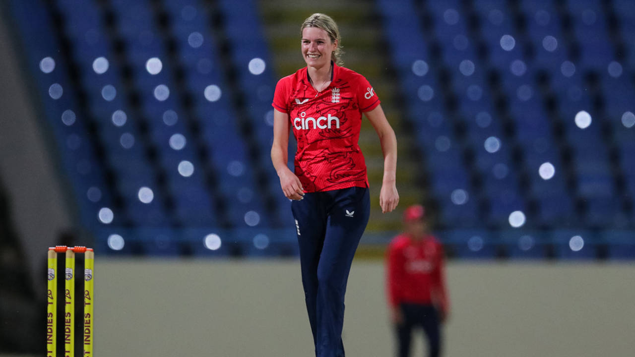 Lauren Bell claimed 3 for 26 to set the tone for England, West Indies Women vs England Women, 1st T20I, Antigua, December 11, 2022