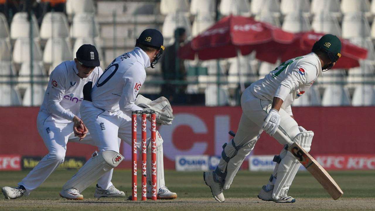 Faheem Ashraf was caught at slip by Zak Crawley, Pakistan vs England, 2nd Test, Multan, 4th day, December 12, 2022
