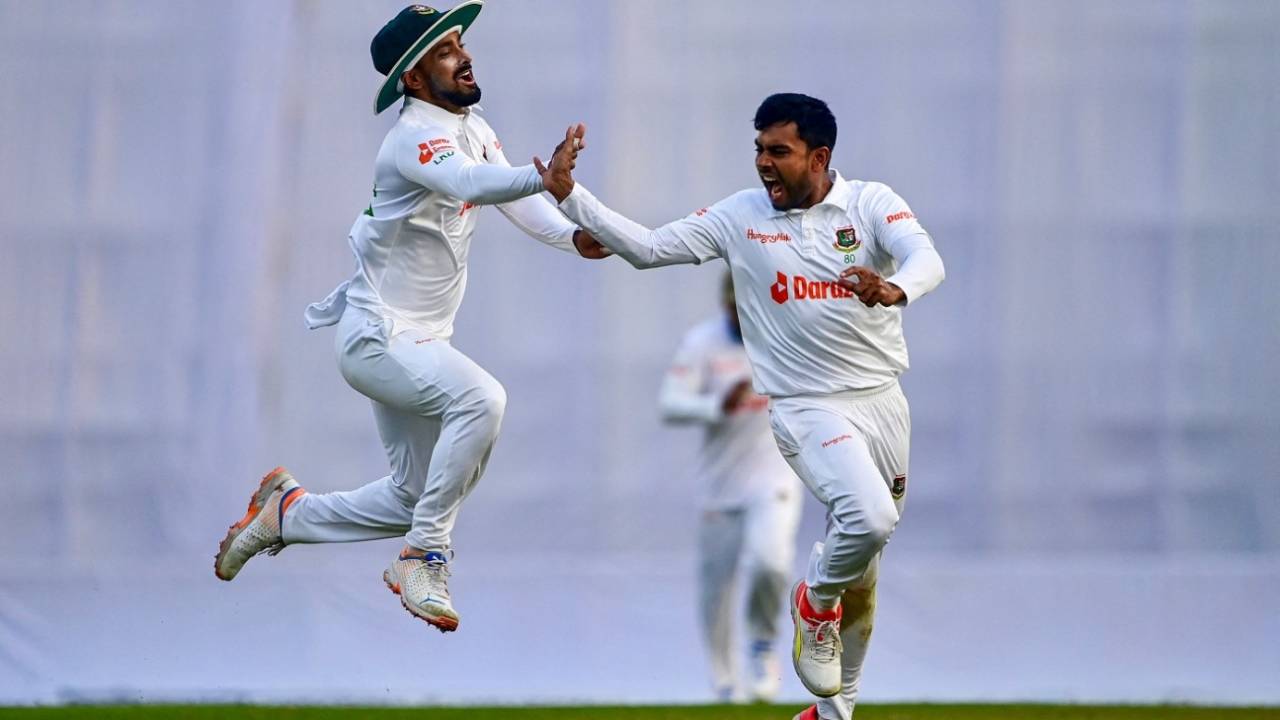 Litton Das and Mehidy Hasan Miraz celebrate Shubman Gill's wicket, Bangladesh vs India, 2nd Test, Mirpur, 3rd day, December 24, 2022