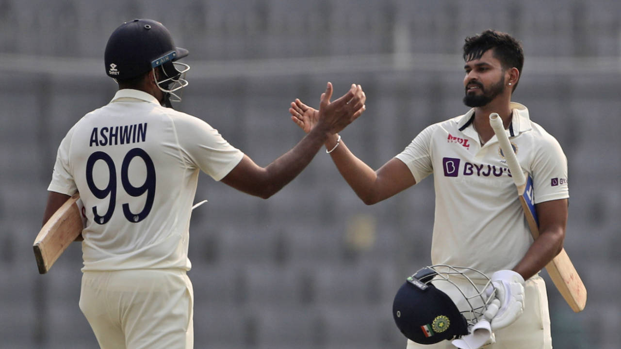R Ashwin and Shreyas Iyer get together after completing the job, Bangladesh vs India, 2nd Test, Dhaka, 4th day, December 25, 2022