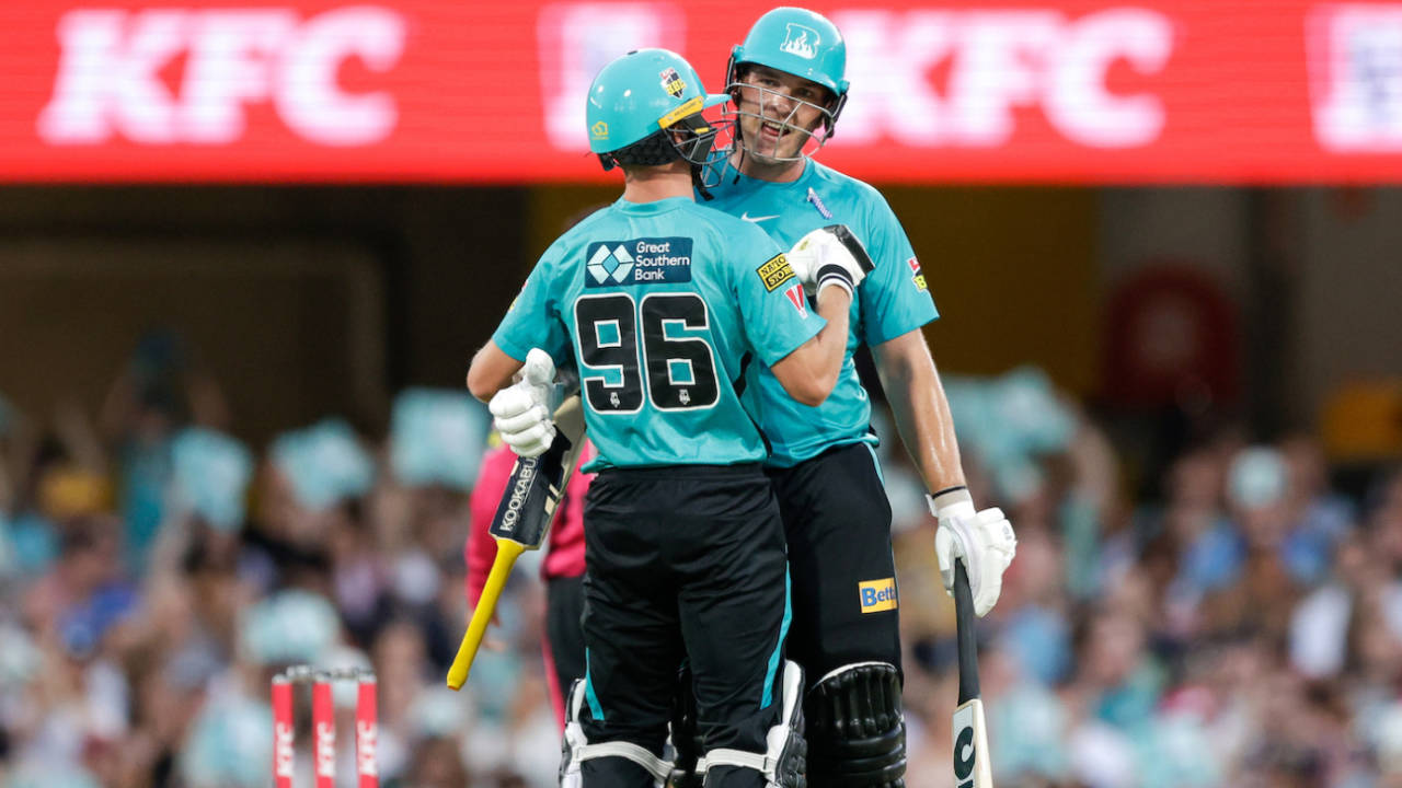 Josh Brown and Nathan McSweeney put up a stand of 73 off 33 balls, Brisbane Heat vs Sydney Sixers, Big Bash League 2022-23, Brisbane, January 01, 2023