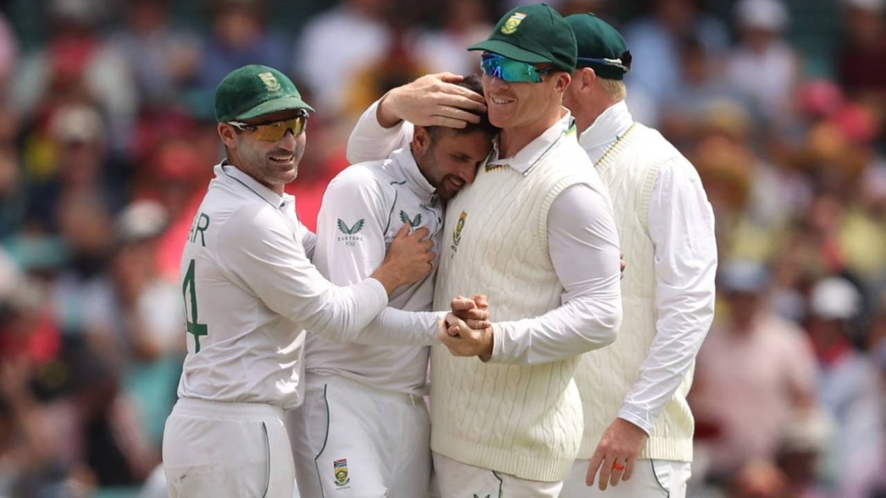 Keshav Maharaj celebrates a long-awaited wicket, Australia vs South Africa, 3rd Test, Sydney, 2nd day, January 5, 2023