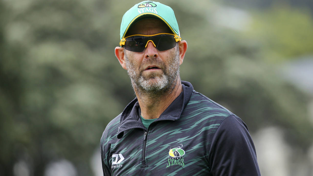 Central Stags coach Rob Walter, Wellington vs Central Districts, day 2, Basin Reserve, Plunket Shield, November 16, 2021