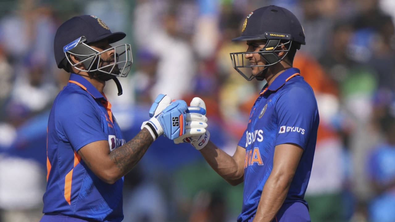 The scoring rate picked up once Suryakumar Yadav joined Shubman Gill, India vs New Zealand, 1st ODI, Hyderabad, January 18, 2023