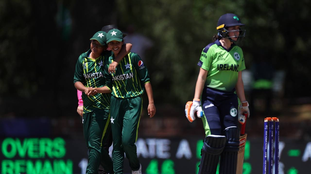 Rida Aslam celebrates a wicket with Areesha Noor