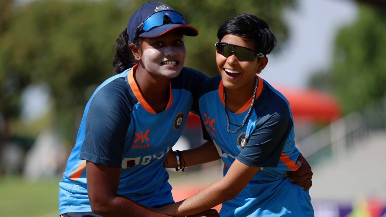 Shabnam MD shares a light moment with team-mate Soniya Mendhiya, India vs New Zealand, Under-19 Women's T20 World Cup, semi-final, Potchefstroom, January 27, 2023