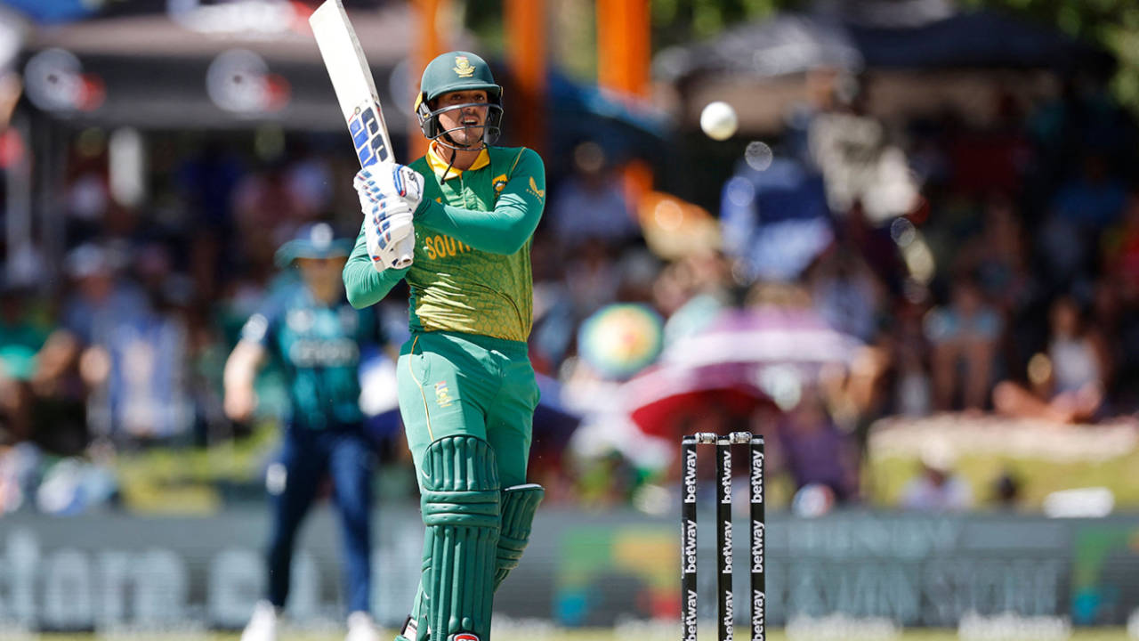 Quinton de Kock showed no ill effects from a hand injury, South Africa vs England, 2nd ODI, Bloemfontein, January 29. 2023