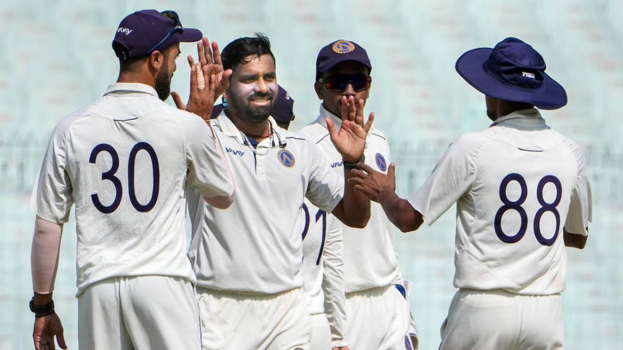 Ashish Kumar picked up three wickets in the Bengal first innings, Bengal vs Jharkhand, Ranji Trophy 2022-23 quarter-final, Kolkata, 3rd day, February 2, 2023