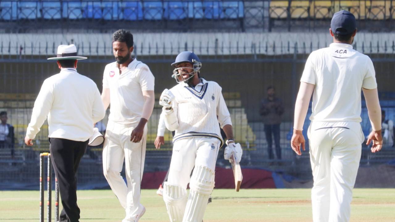 Saransh Jain celebrates after hitting the winning run, Madhya Pradesh vs Andhra, 4th quarter-final, 4th day, Ranji Trophy, Indore, February 3, 2023