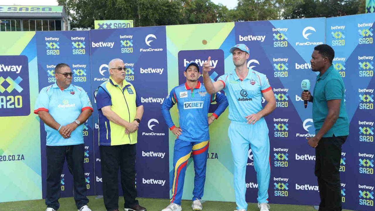 Theunis de Bruyn flips the coin - he won, and opted to field, Pretoria Capitals vs Durban's Super Giants, SA20, Centurion, February 5, 2023
