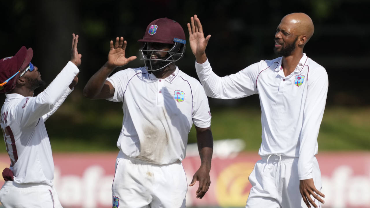 Roston Chase picked up a couple of wickets, Zimbabwe vs West Indies, 1st Test, Bulawayo, 5th day, February 8, 2023