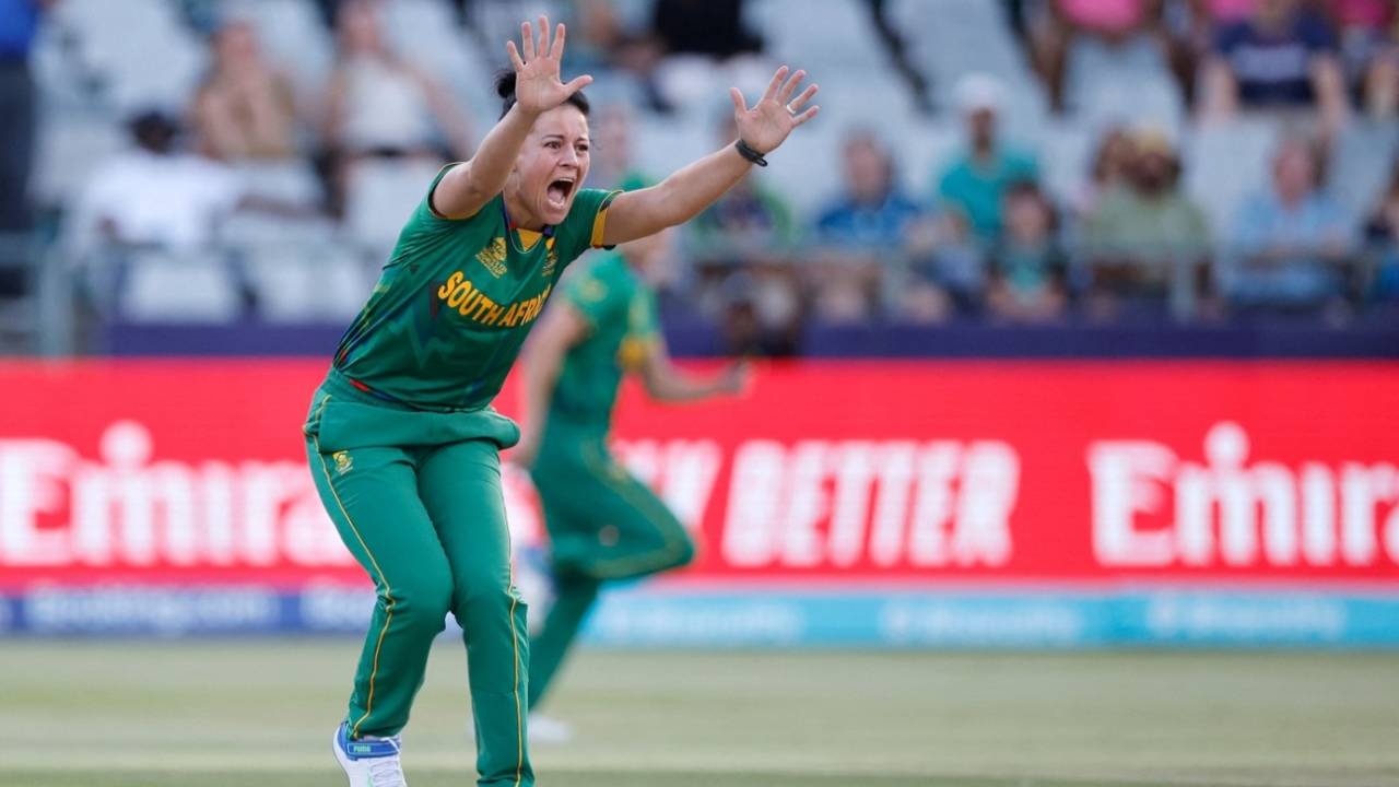 Marizanne Kapp appeals unsuccessfully for a wicket, South Africa Women vs Sri Lanka Women, Women's T20 World Cup 2023, Cape Town, February 10, 2023
