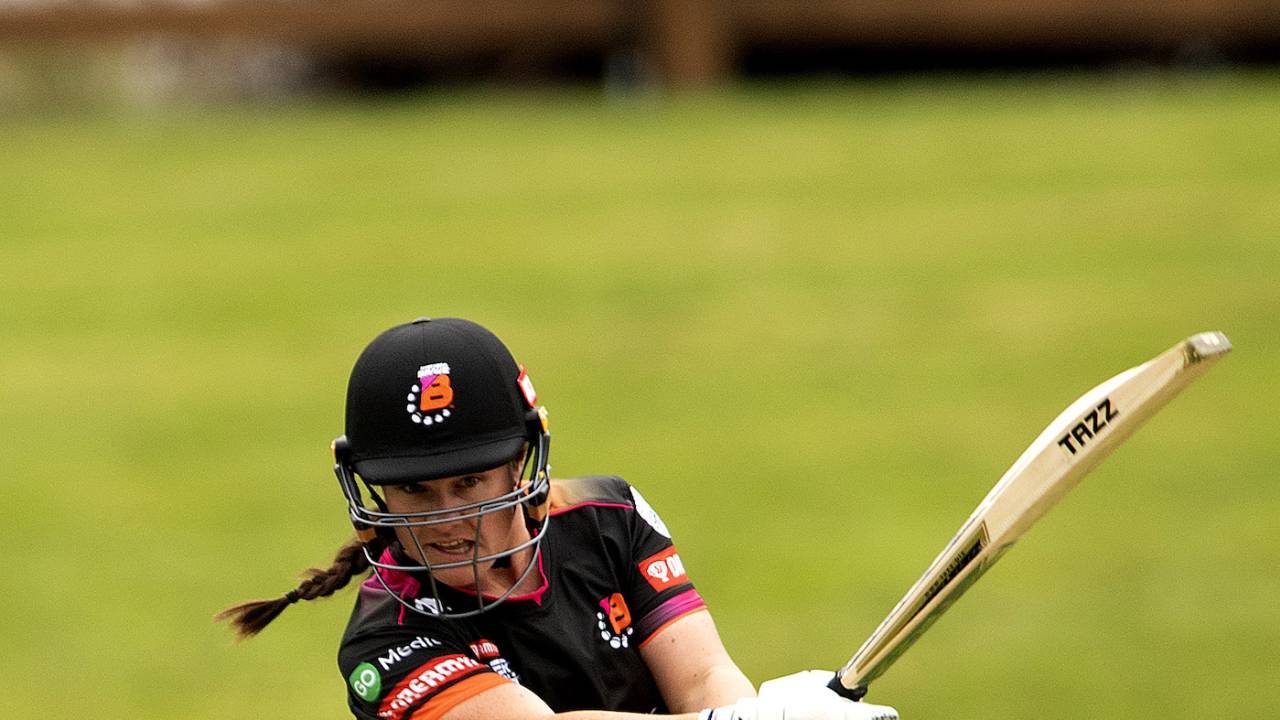 Kate Anderson smashes the ball towards the covers, Dunedin, December 12, 2021