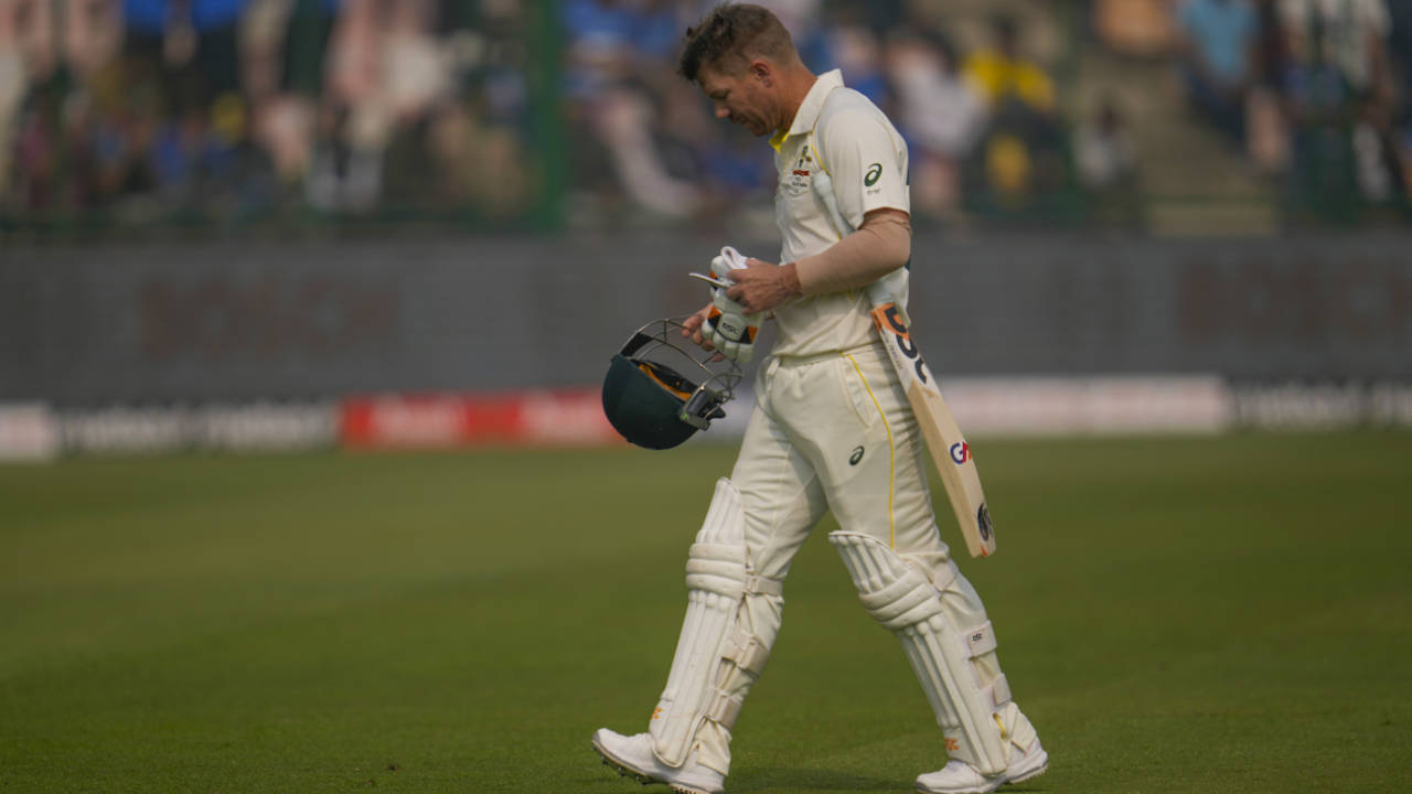 David Warner walks back after being dismissed, India vs Australia, 2nd Test, Delhi, 1st day, February 17, 2023