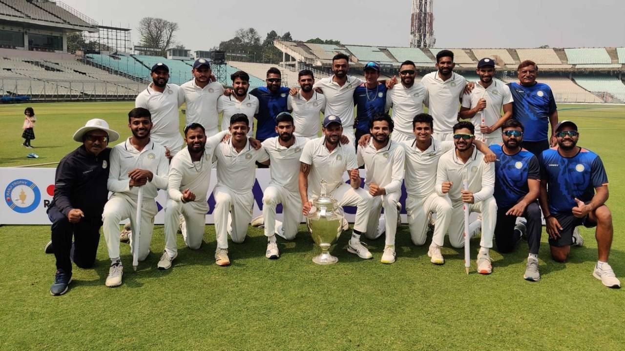 The victorious Saurashtra team after winning their second Ranji Trophy, Bengal vs Saurashtra, Bengal vs Saurashtra, Ranji Trophy 2022-23 final, Kolkata, 4th day, February 19, 2023