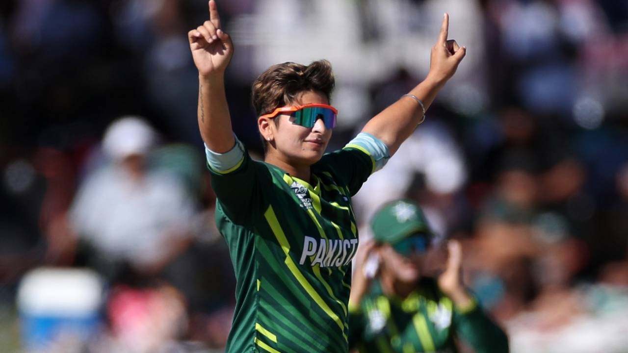 Nida Dar had the West Indies batters in trouble with her drift, Pakistan vs West Indies, Women's T20 World Cup, Paarl, February 19, 2023