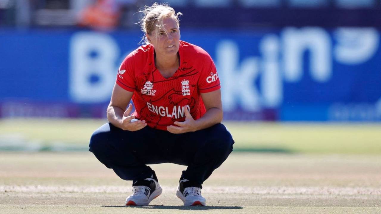 Katherine Sciver-Brunt shows her frustration in a wicketless spell, England vs South Africa, Women's T20 World Cup, semi-final, Cape Town, February 24, 2023