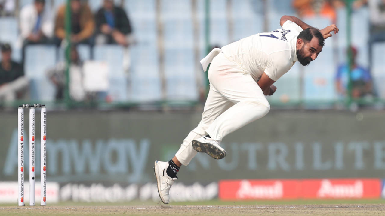Mohammed Shami bowls during the first day's play, India vs Australia, 2nd Test, Delhi, 1st day, February 17, 2023