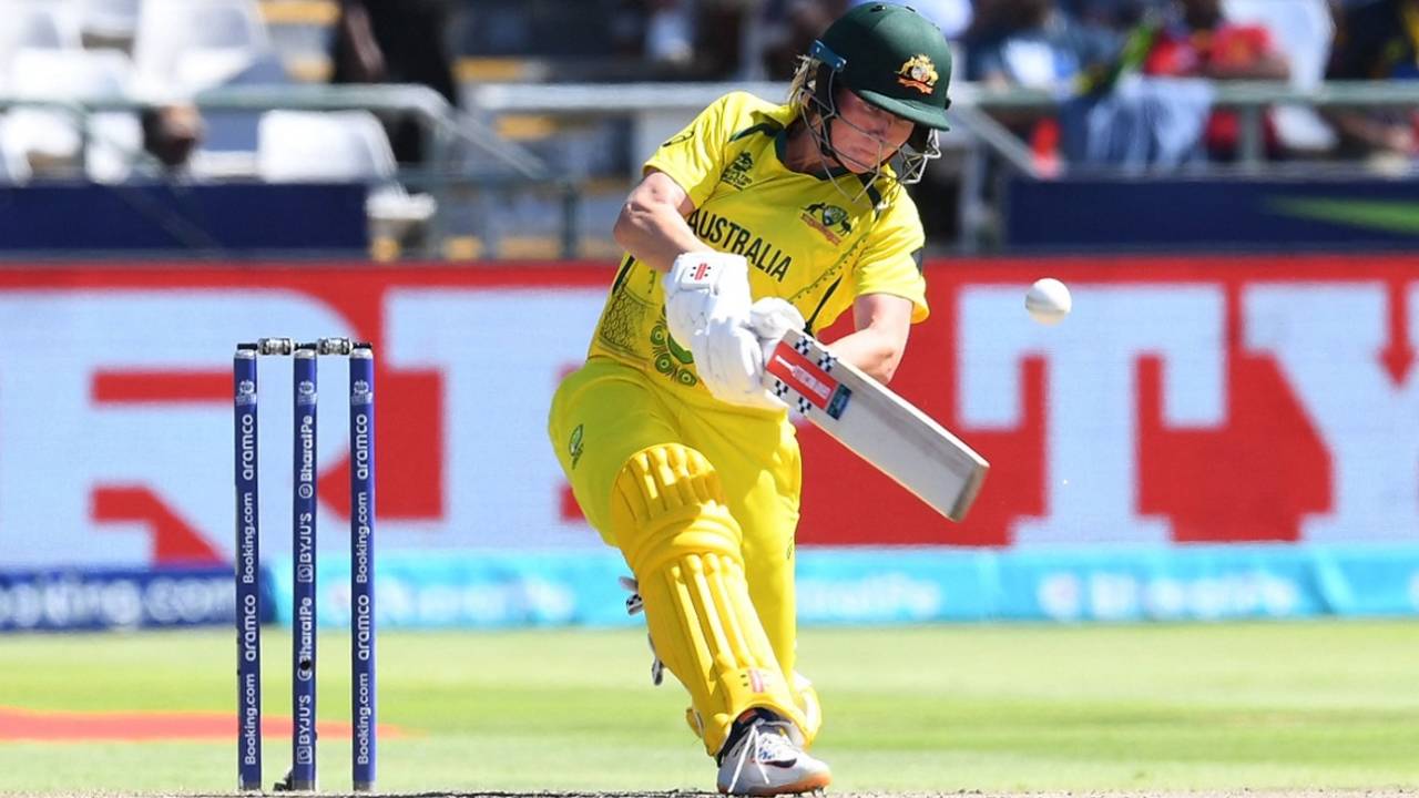 Beth Mooney takes full toll of the free hit, South Africa vs Australia, Women's T20 World Cup, Final, Cape Town, February 26, 2023