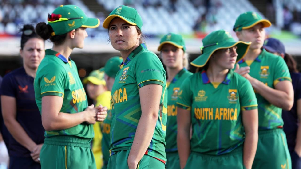 South Africa captain Sune Luus cuts a dejected figure, South Africa vs Australia, Women's T20 World Cup, Final, Cape Town, February 26, 2023