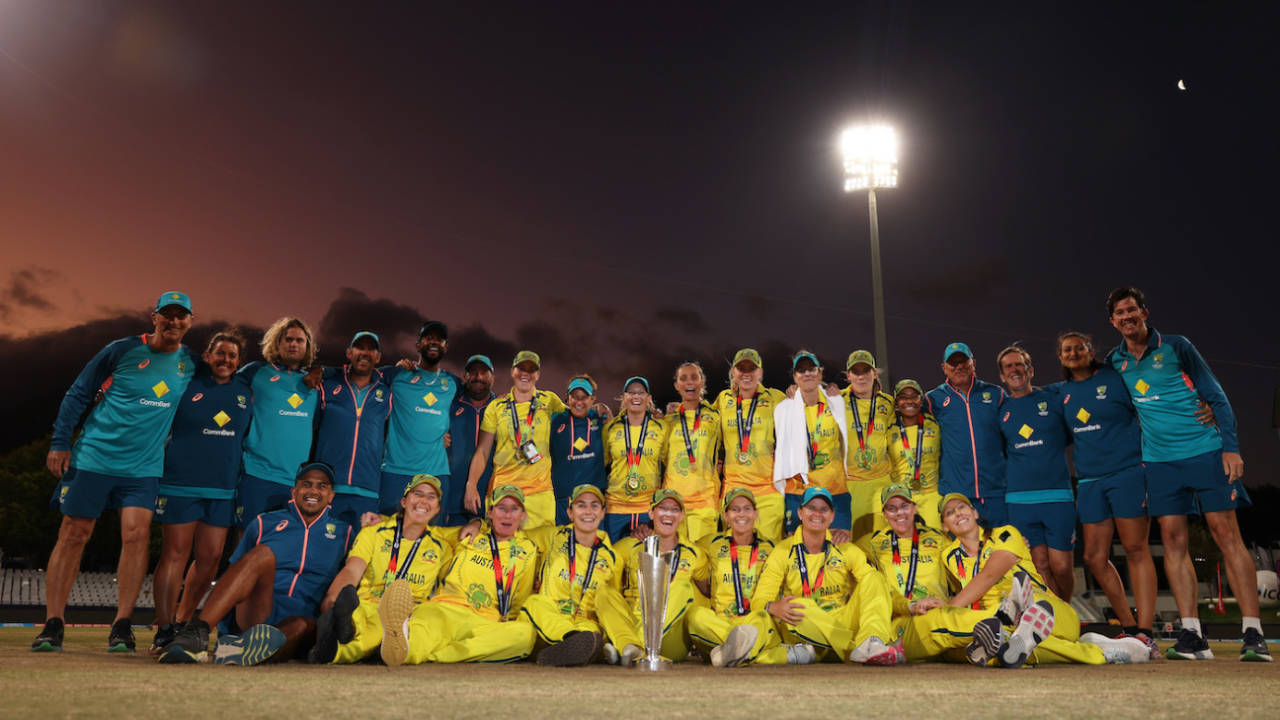 Australia's set-up poses with yet another T20 World Cup, South Africa vs Australia, Women's T20 World Cup, Final, Cape Town, February 26, 2023
