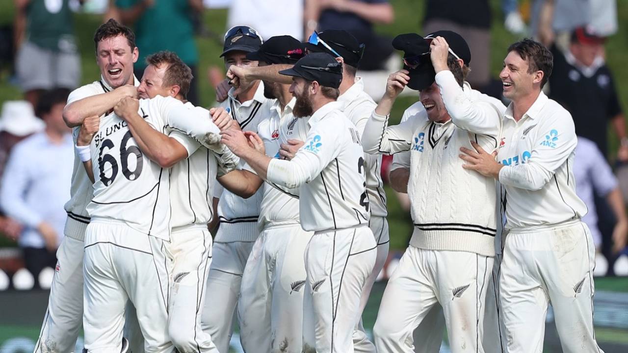 New Zealand players celebrate their historic win, New Zealand vs England, 2nd Test, Wellington, 5th day, February 28, 2023