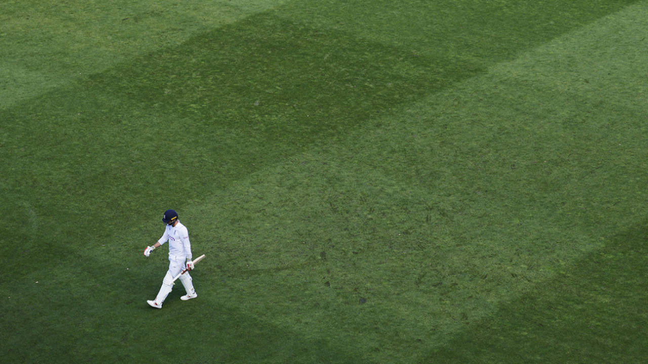 Ben Foakes walks off after being dismissed with seven runs needed, New Zealand vs England, 2nd Test, Wellington, 5th day, February 28, 2023