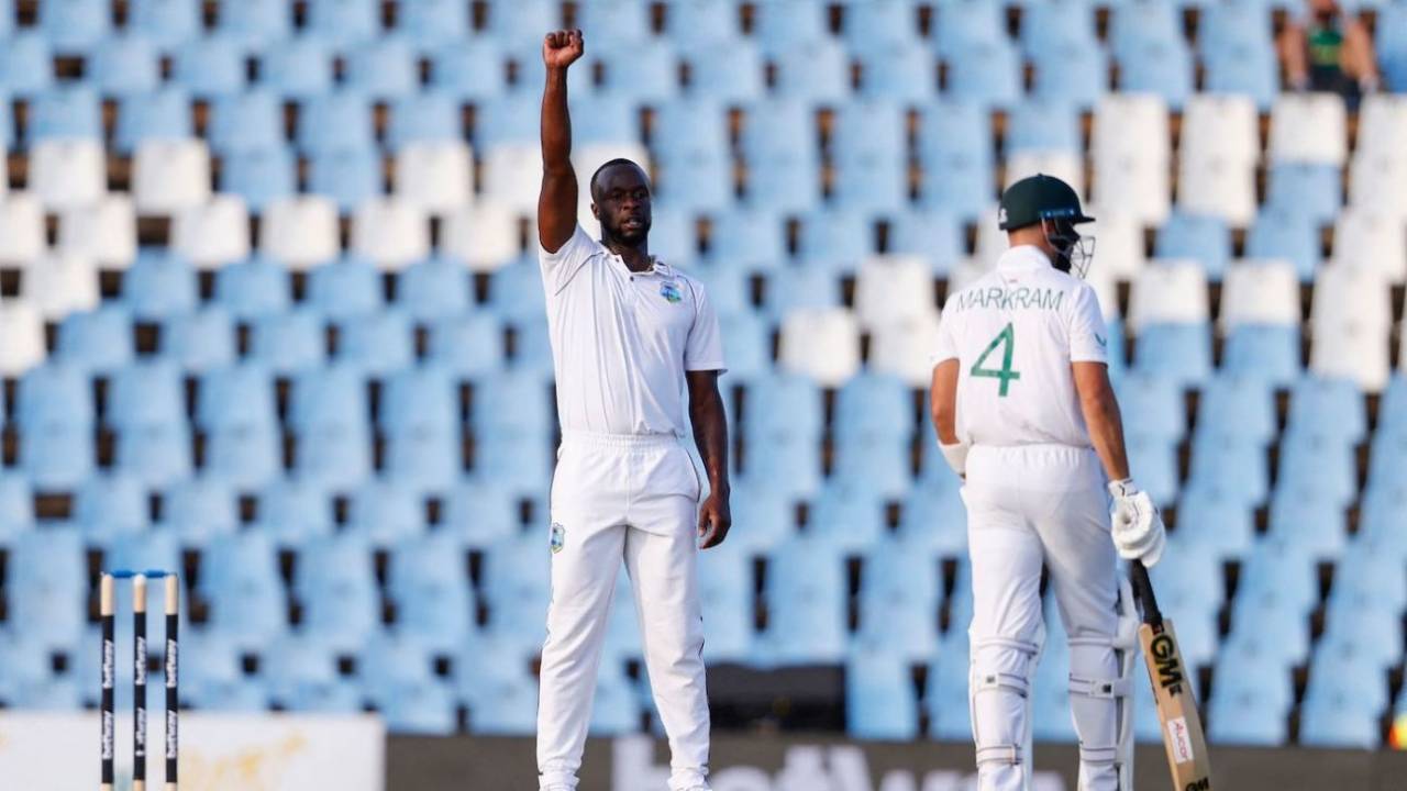 Kemar Roach put his hand up to dismiss Tony de Zorzi, South Africa vs West Indies, 1st Test, Centurion, 2nd day, March 1, 2023
