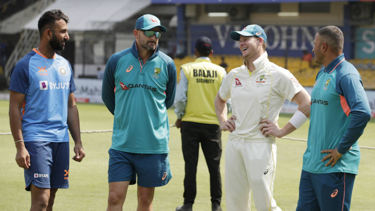 Cheteshwar Pujara, Nathan Lyon, Steven Smith and Usman Khawaja catch up after another early finish, India vs Australia, 3rd Test, Indore, 3rd day, March 3, 2023