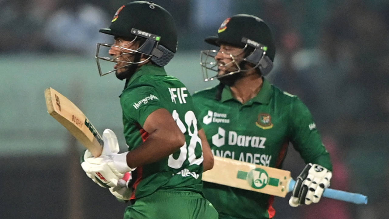 Afif Hossain and Shakib Al Hasan saw Bangladesh home, Bangladesh vs England, 1st T20I, Chattogram, March 9, 2023