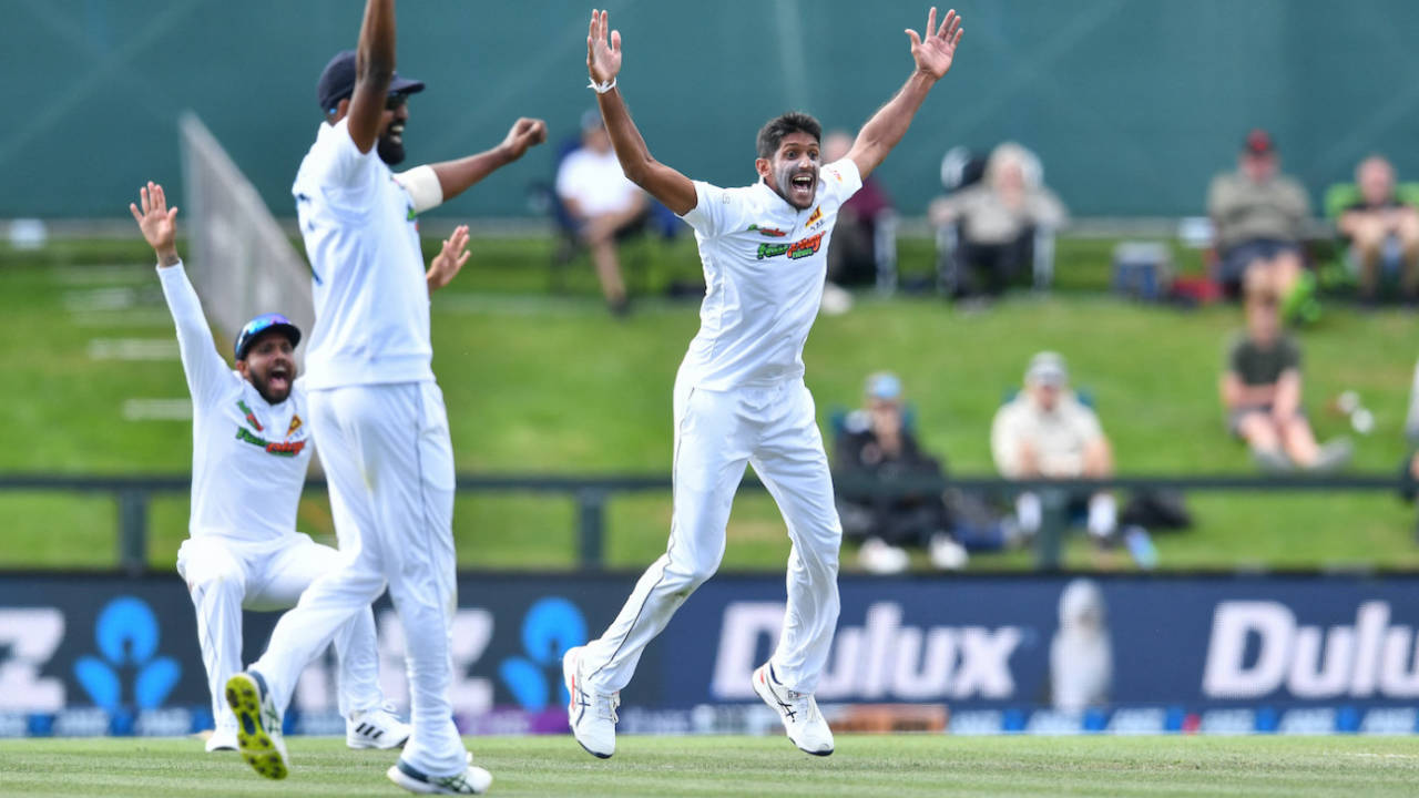 Prabath Jayasuriya, Kusal Mendis, Kasun Rajitha go up in appeal, New Zealand vs Sri Lanka, 1st Test, Christchurch, 2nd day, March 10, 2023