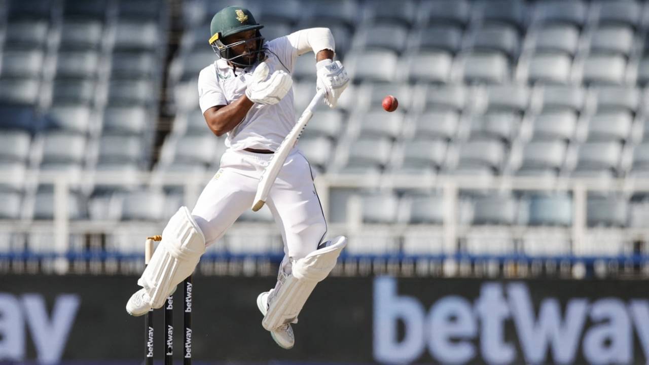 Temba Bavuma leaps to fend off a short ball, South Africa vs West Indies, 2nd Test, Johannesburg, 3rd day, March 10, 2023