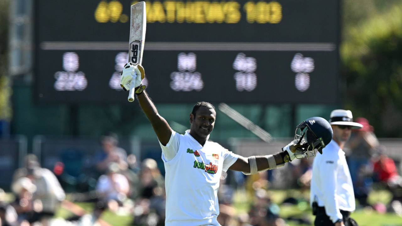 A happy Angelo Mathews celebrates his ton, New Zealand vs Sri Lanka, 1st Test, Christchurch, 4th day, March 12, 2023