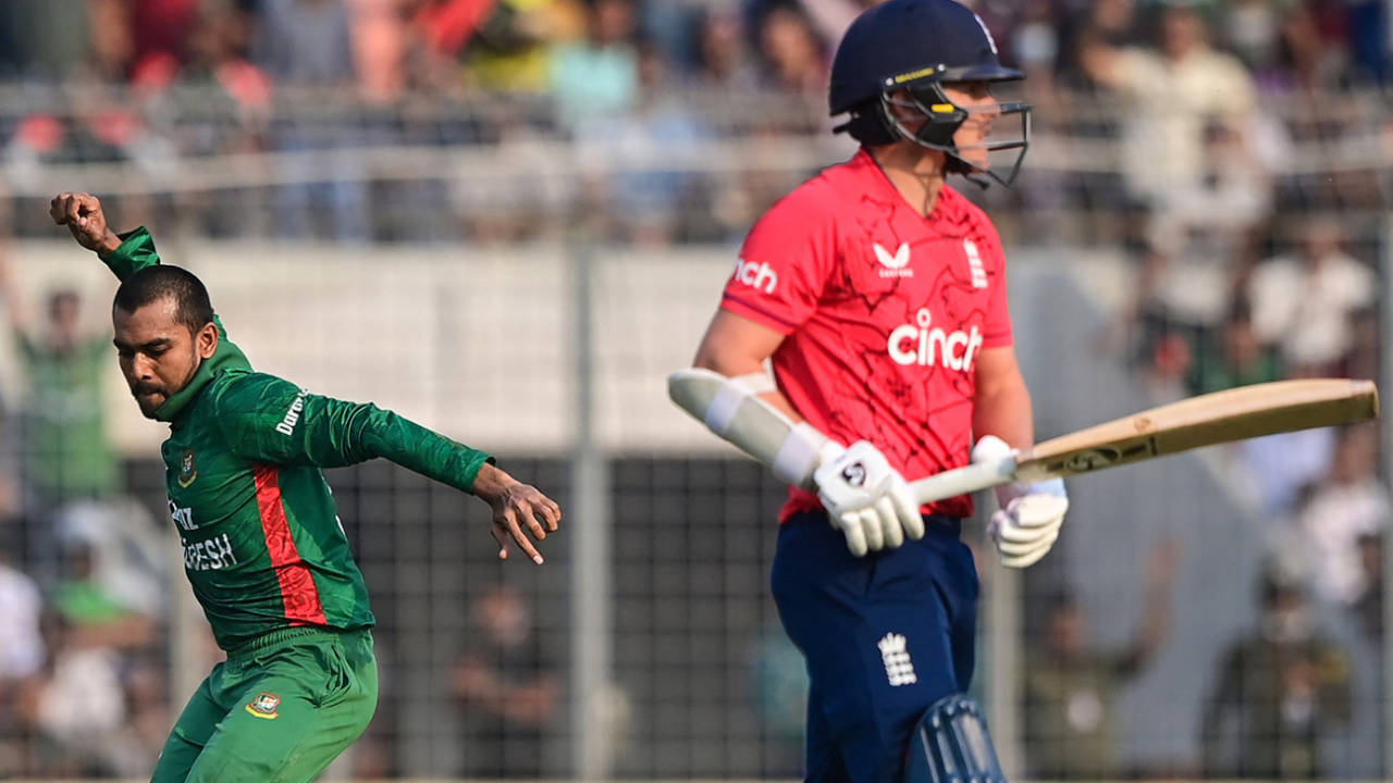 Sam Curran fell to Mehidy Hasan Miraz, Bangladesh vs England, 2nd T20I, Dhaka, March 12, 2023