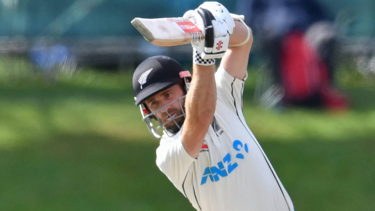 Kane Williamson drives down the ground in another fourth-innings special&nbsp;&nbsp;&bull;&nbsp;&nbsp;Getty Images