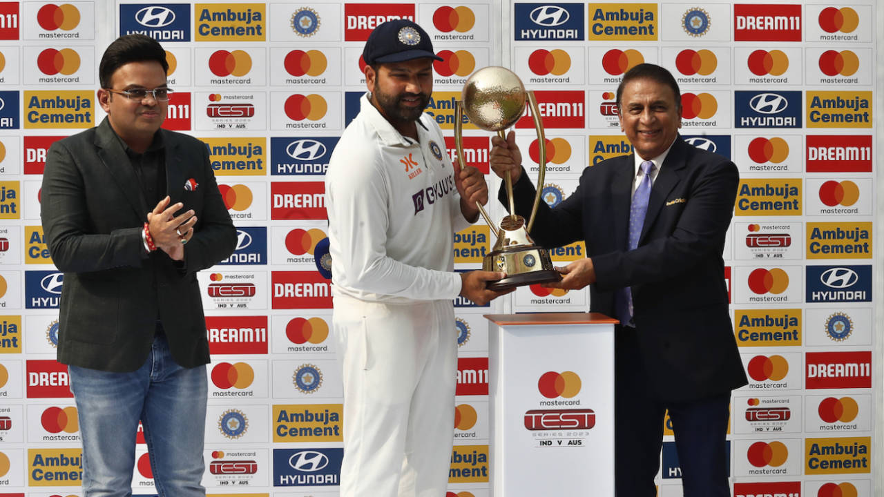 BCCI secretary Jay Shah watches as Sunil Gavaskar hands over the Border-Gavaskar Trophy to Rohit Sharma, India vs Australia, 4th Test, Ahmedabad, 5th day, March 13, 2023
