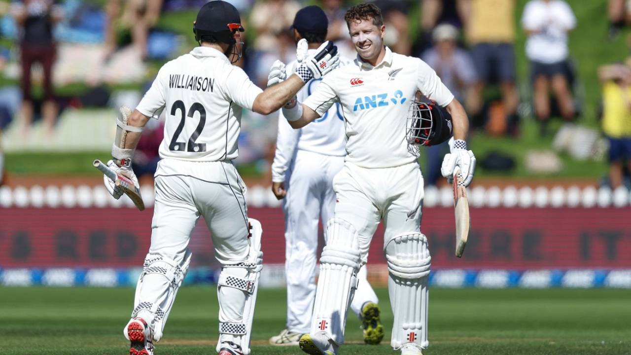 Henry Nicholls is congratulated by Kane Williamson after his century, New Zealand vs Sri Lanka, 2nd Test, Wellington, 2nd day, March 18, 2023