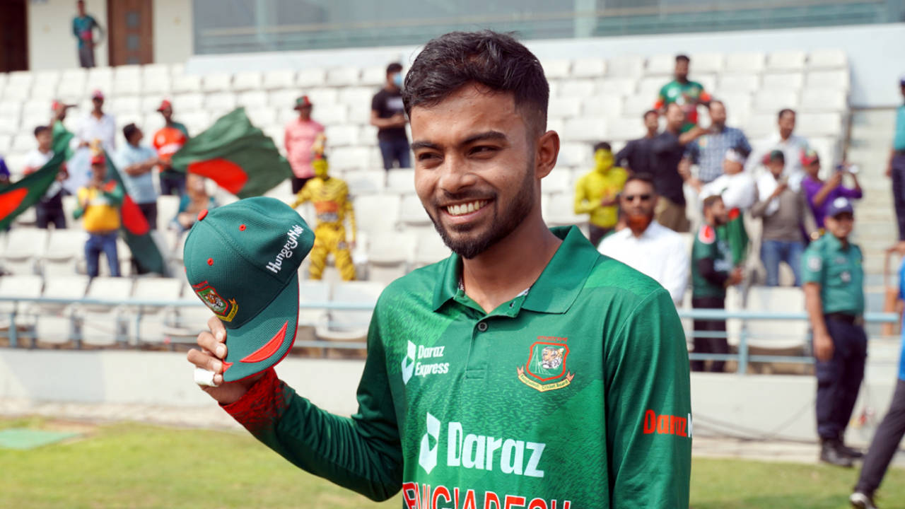 Towhid Hridoy poses with his ODI cap, Bangladesh vs Ireland, 1st ODI, Sylhet, March 18, 2023