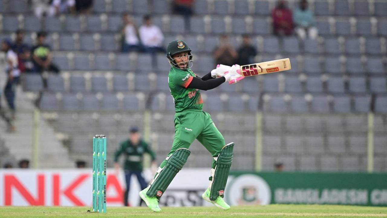 Mushfiqur Rahim goes slashing, Bangladesh vs Ireland, 2nd ODI, Sylhet, March 20, 2023
