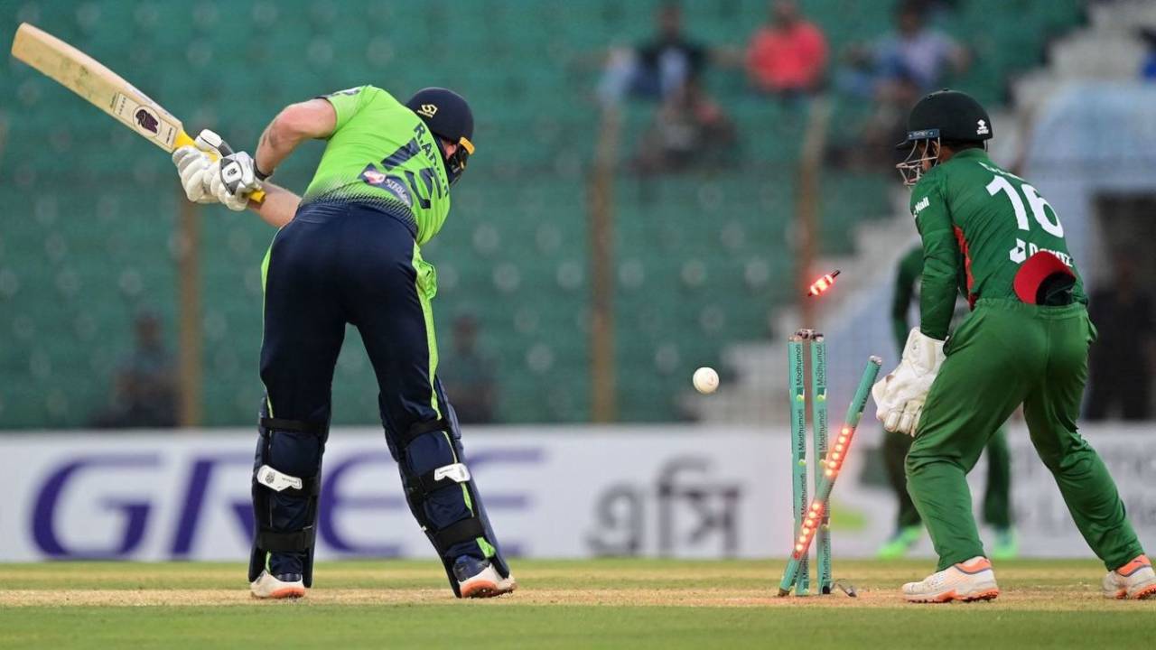 Ross Adair loses his stumps to Shakib Al Hasan, Bangladesh vs Ireland, 2nd T20I, Chattogram, March 29, 2023