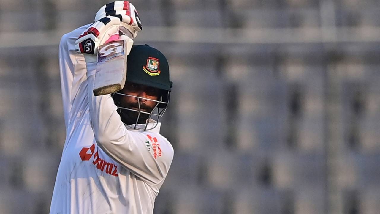 Tamim Iqbal punches one through the off side, Bangladesh vs Ireland, Only Test, 1st day, Dhaka, April 4, 2023